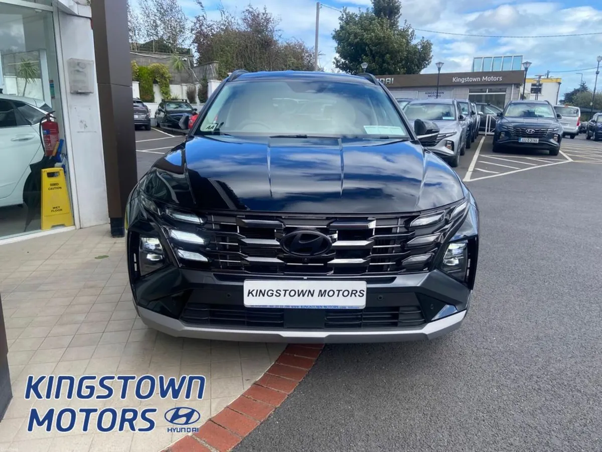 Hyundai Tucson Executive Plus PHEV 4WD - Image 2