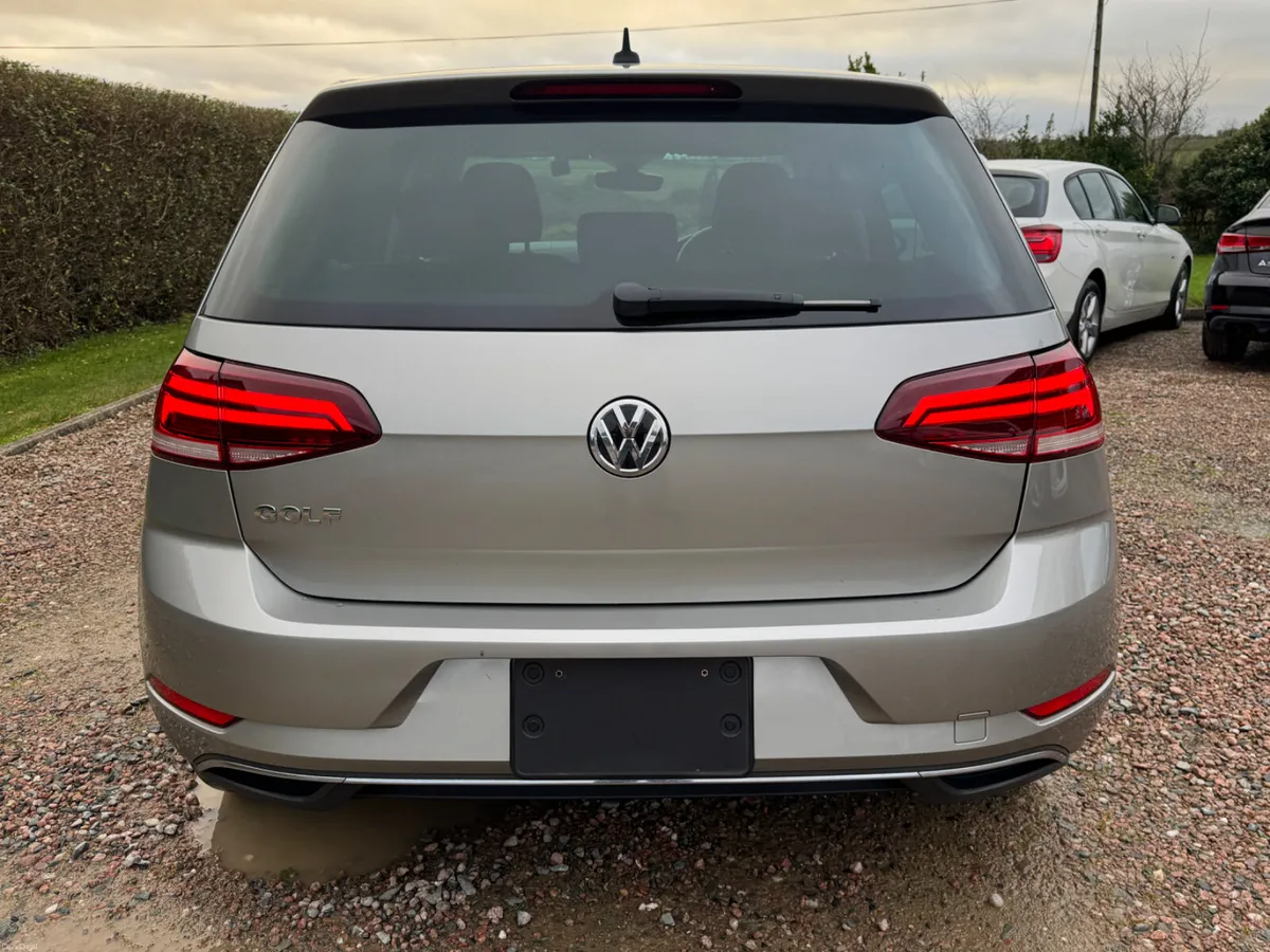 181 Volkswagen Comfortline 49Kms - Image 4