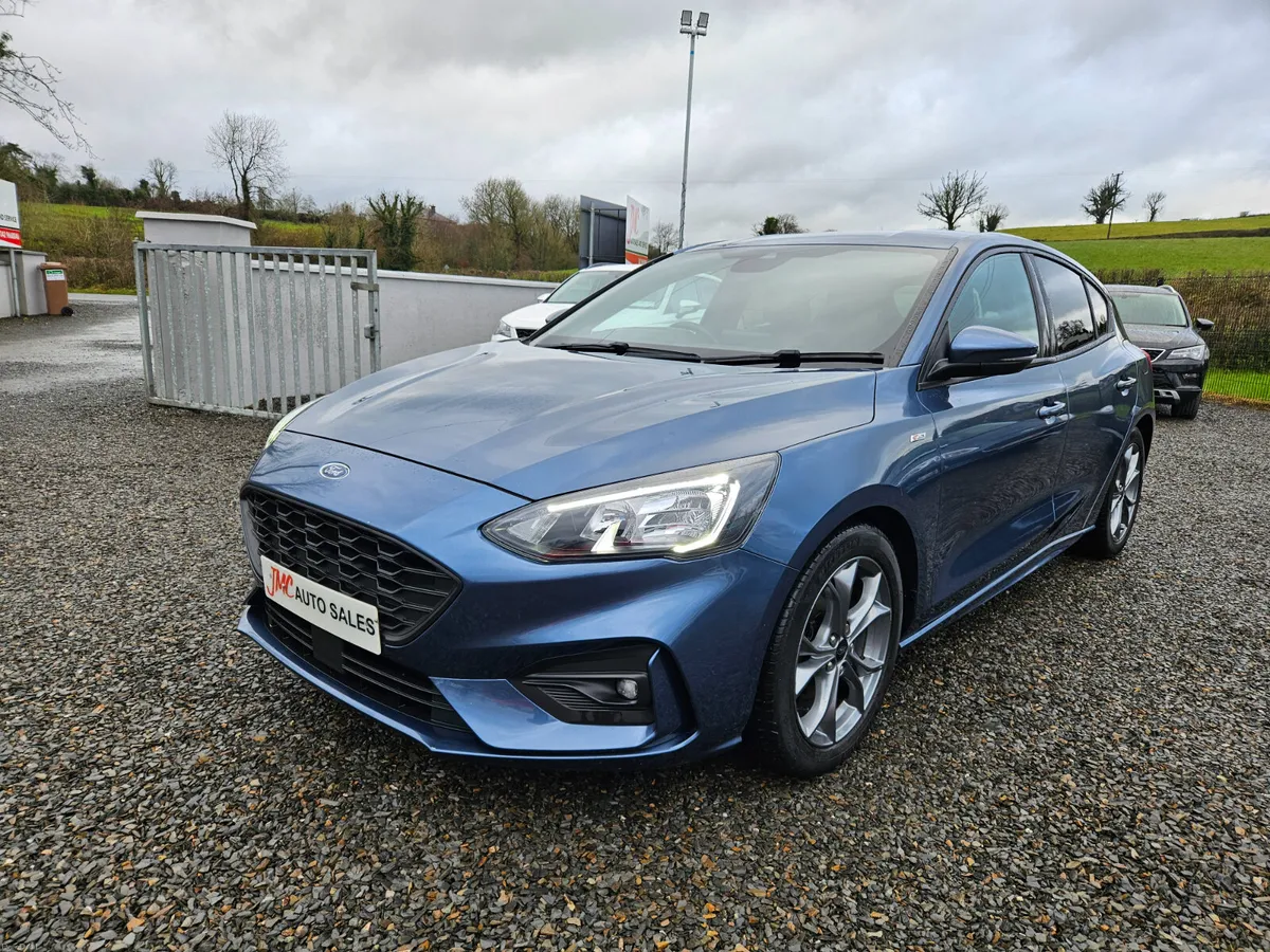 Ford Focus 2020 - Image 2