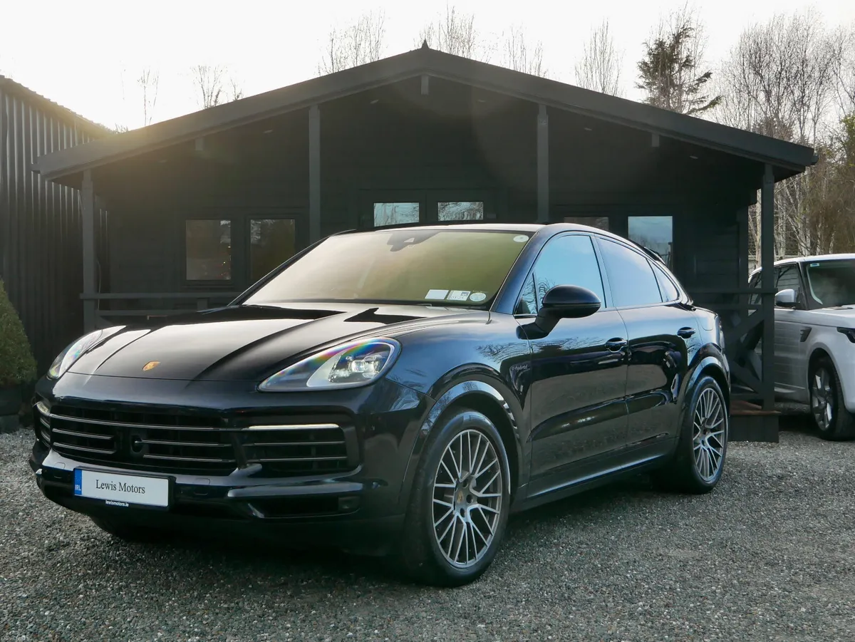 2023 Porsche Cayenne Coupe **DEPOSIT TAKEN** - Image 3