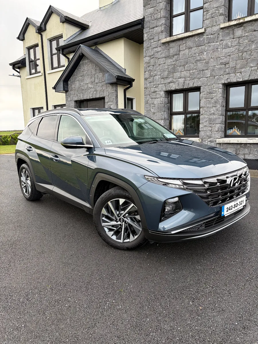 Hyundai Tucson 2WD Executive Plus - Image 1