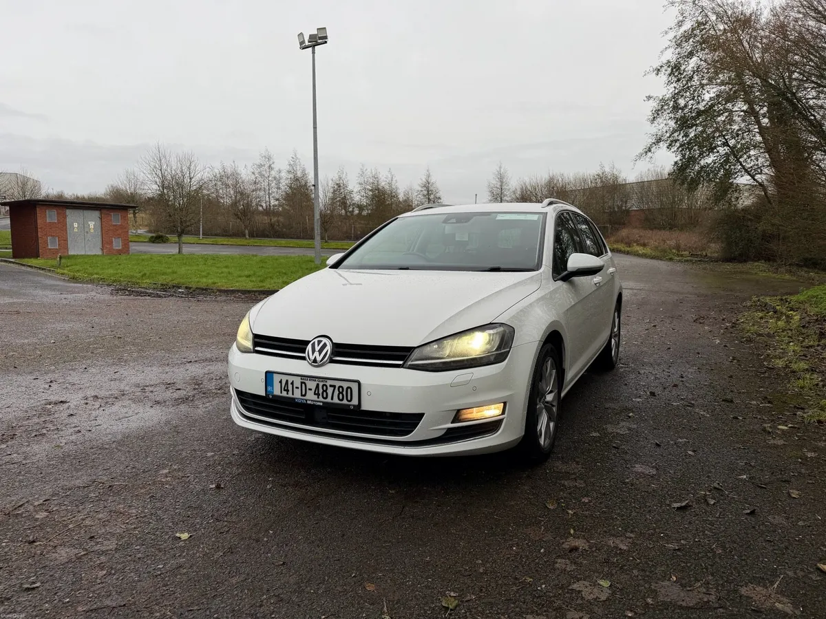 Volkswagen Golf Estate highline 1.4tsi Auto - Image 2