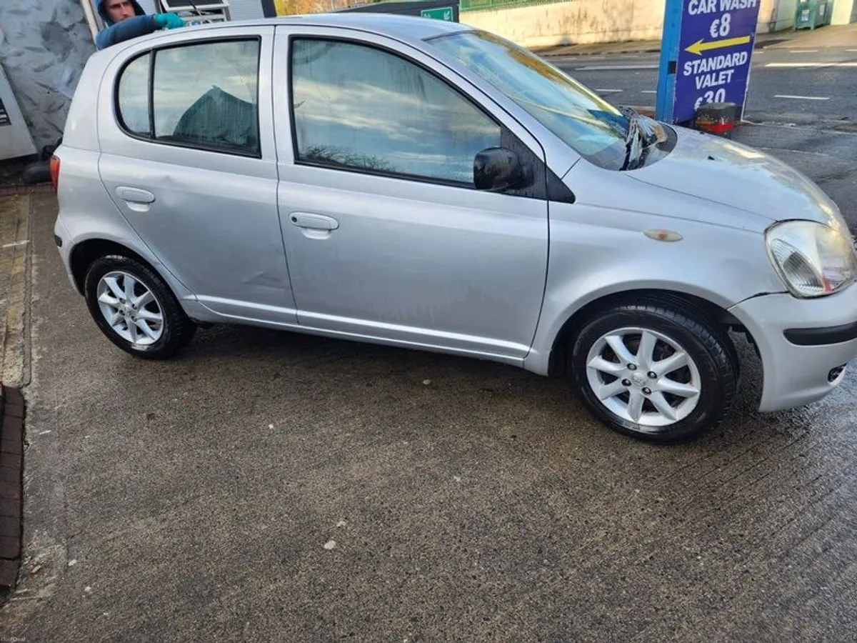2004 Toyota Yaris - Image 3