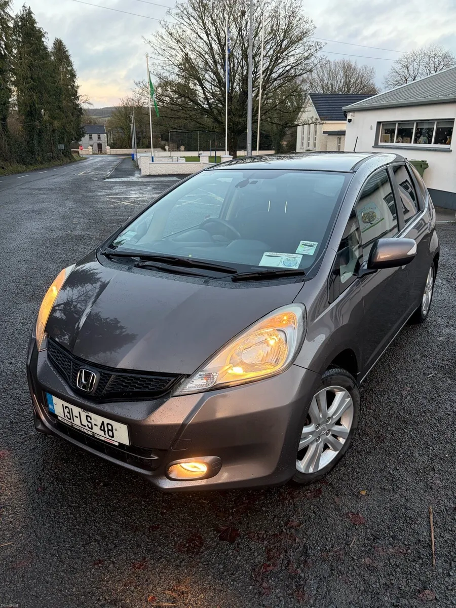 2013 Honda jazz 1.3 petrol - Image 1