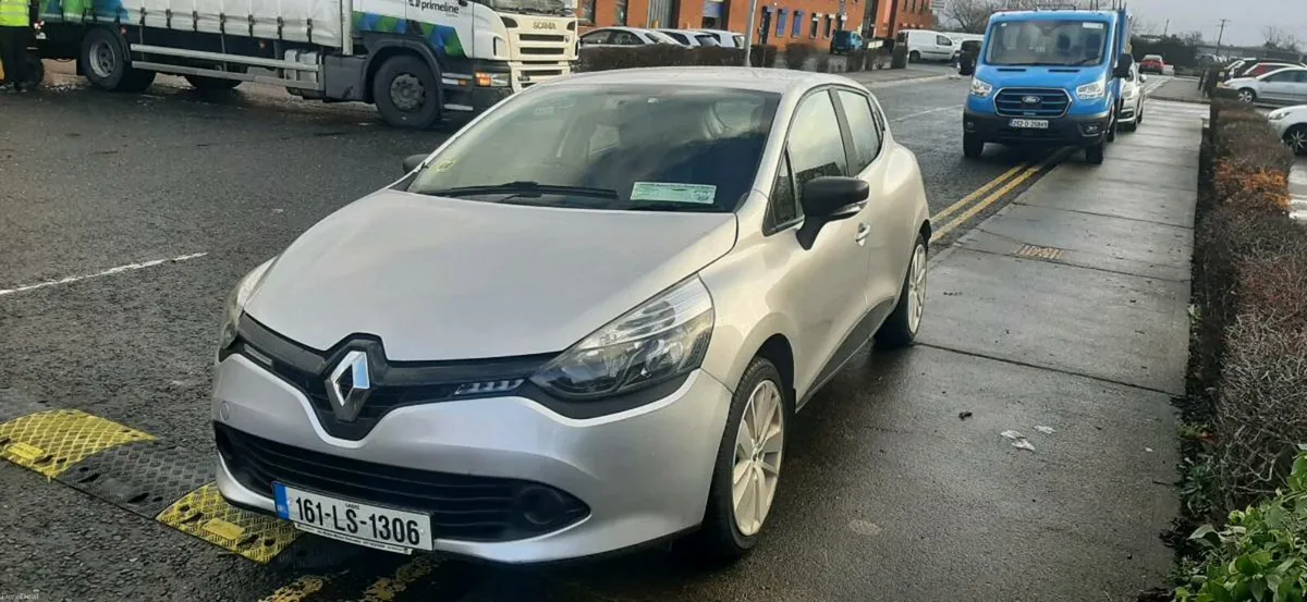 Renault clio - Image 1
