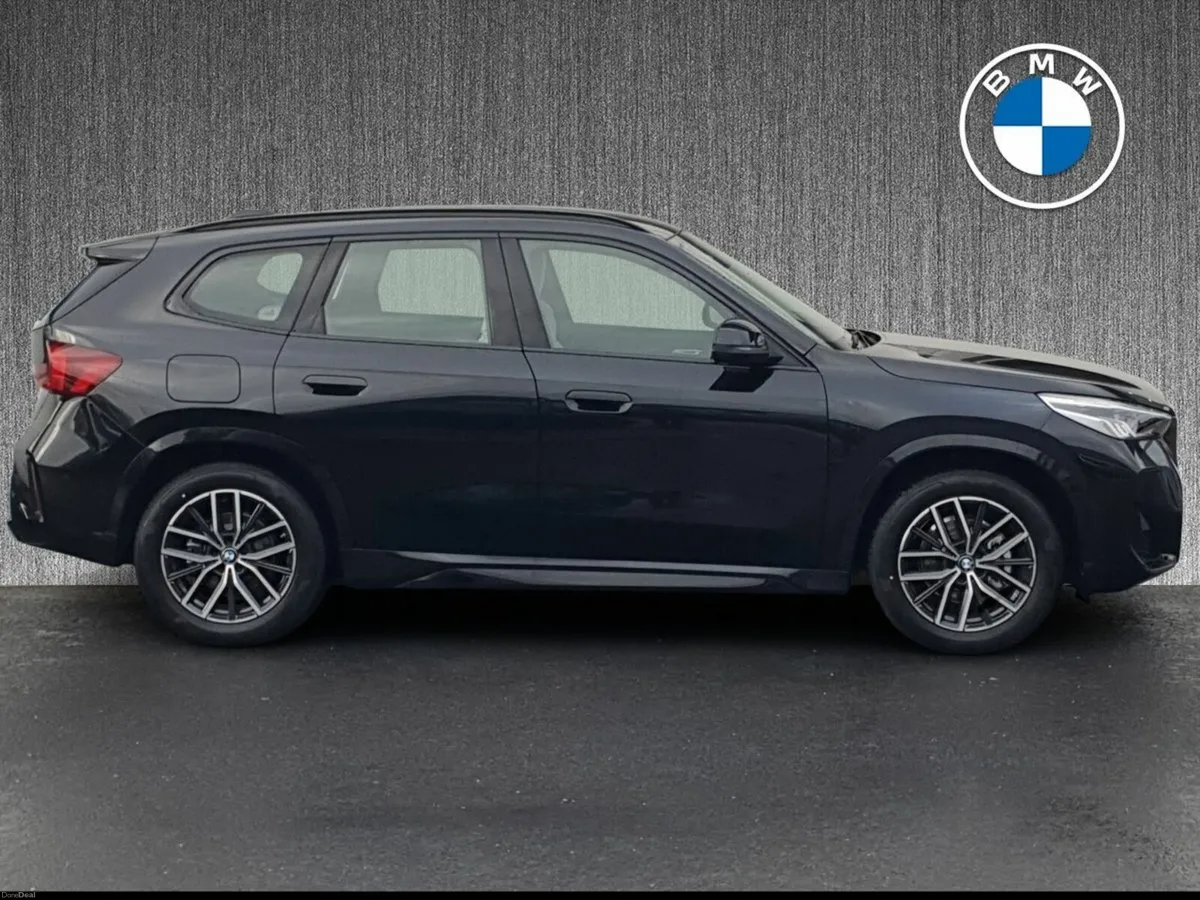 BMW iX1 iX1 eDrive20 M Sport - Image 3