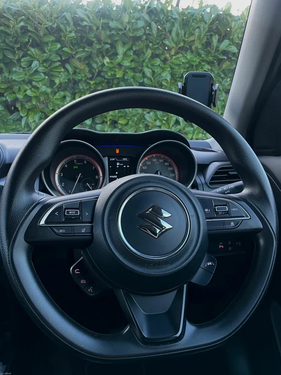 Suzuki Swift 2022 - Image 5