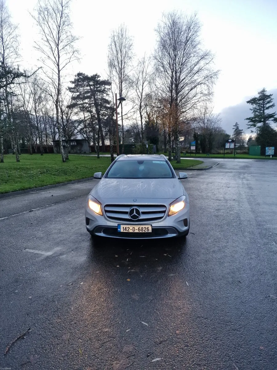 Mercedes-Benz - Image 1