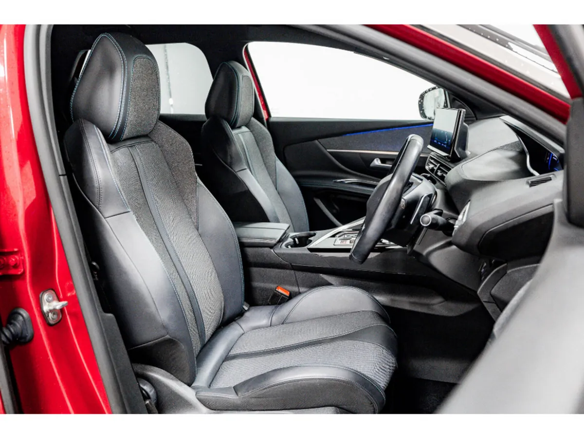 Peugeot 3008 Allure 1.5 Diesel Auto 130HP - Image 3