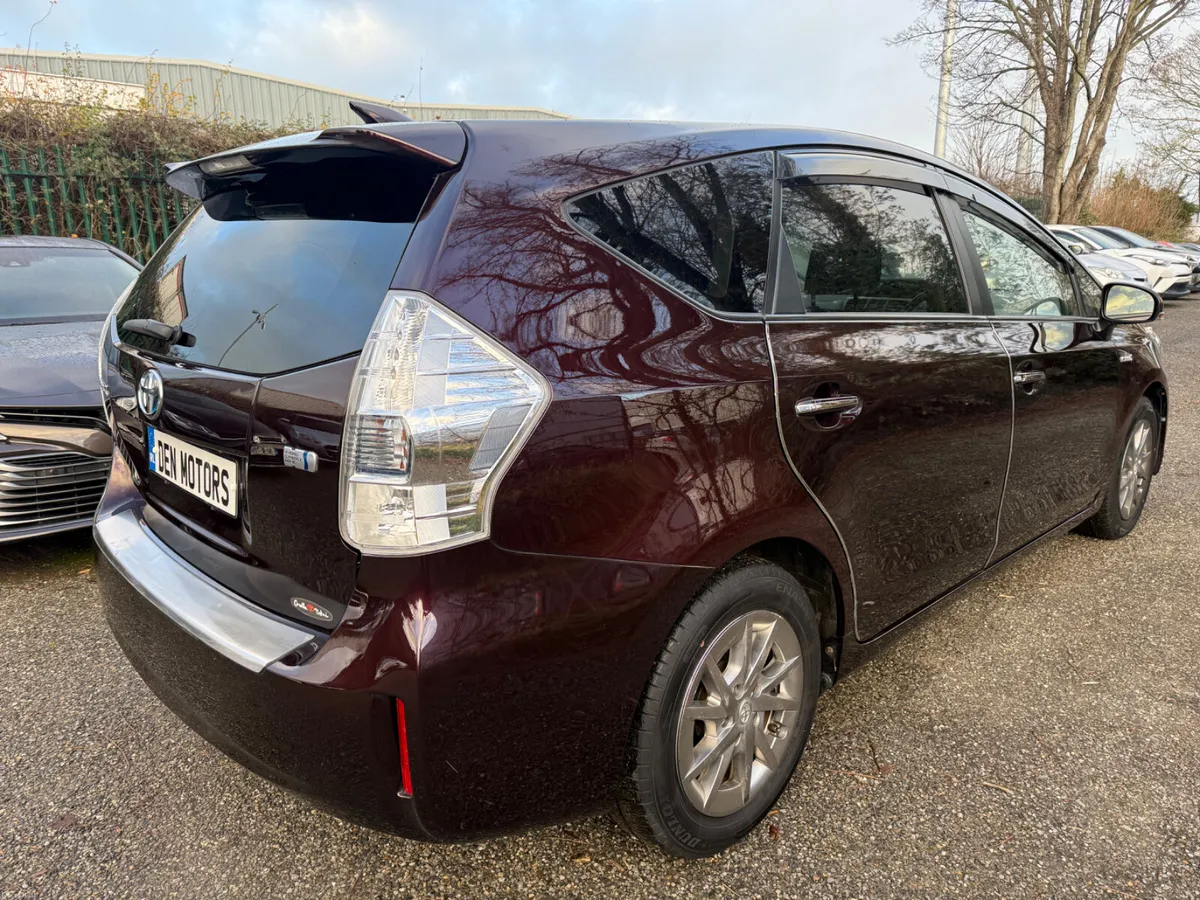 Toyota Prius 7 seats, 74500km!!! - Image 3