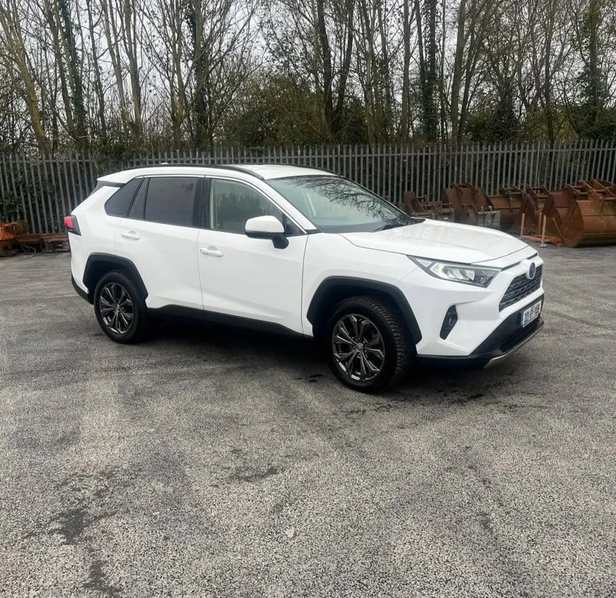 221 Toyota RAV4 Hybrid Automatic - Image 1