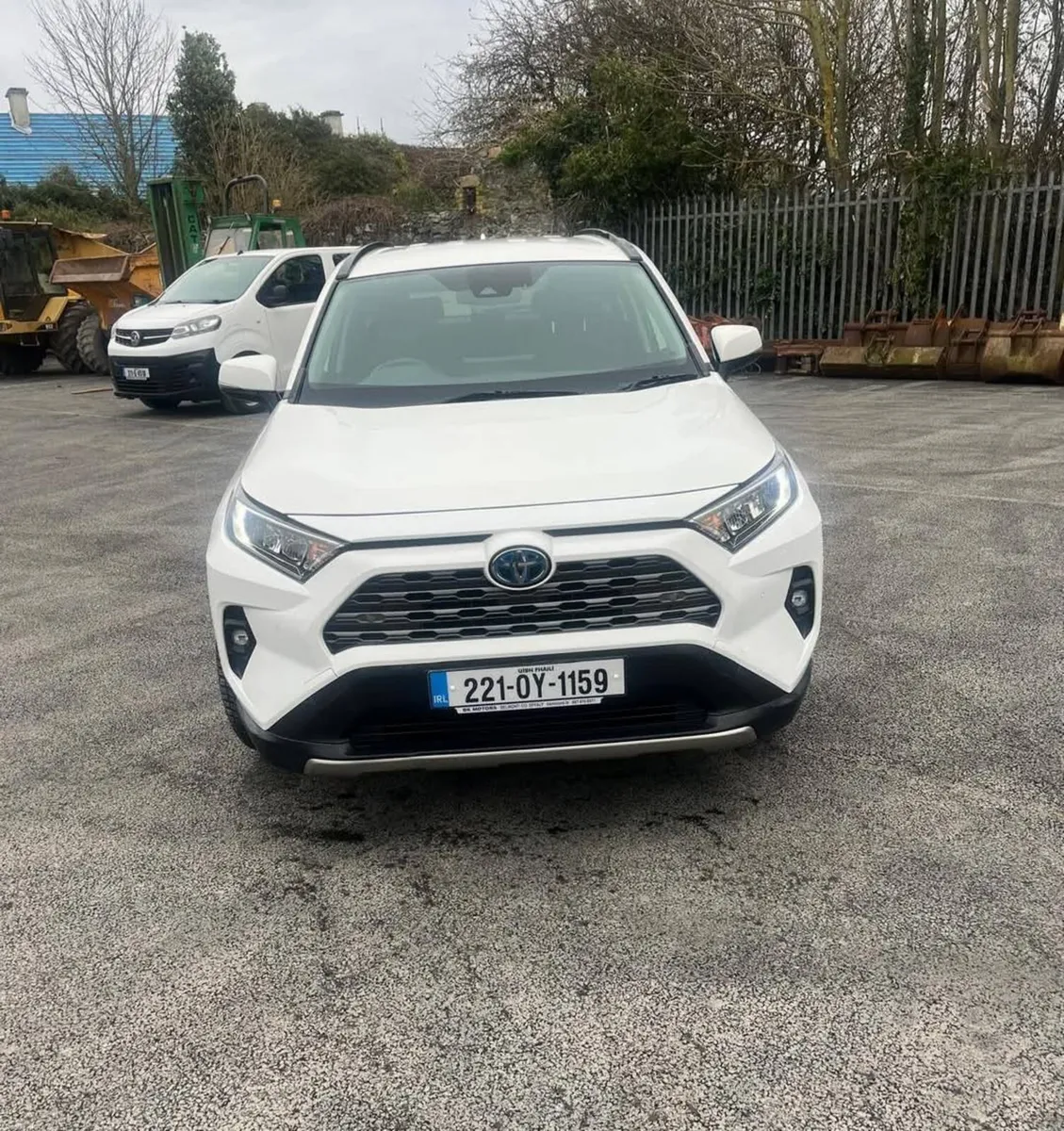 221 Toyota RAV4 Hybrid Automatic - Image 3