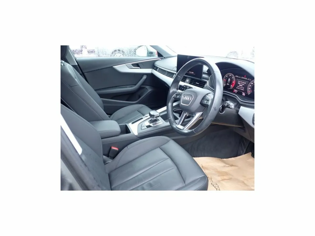 Audi A4 35 TDI ADVANCED - Image 2