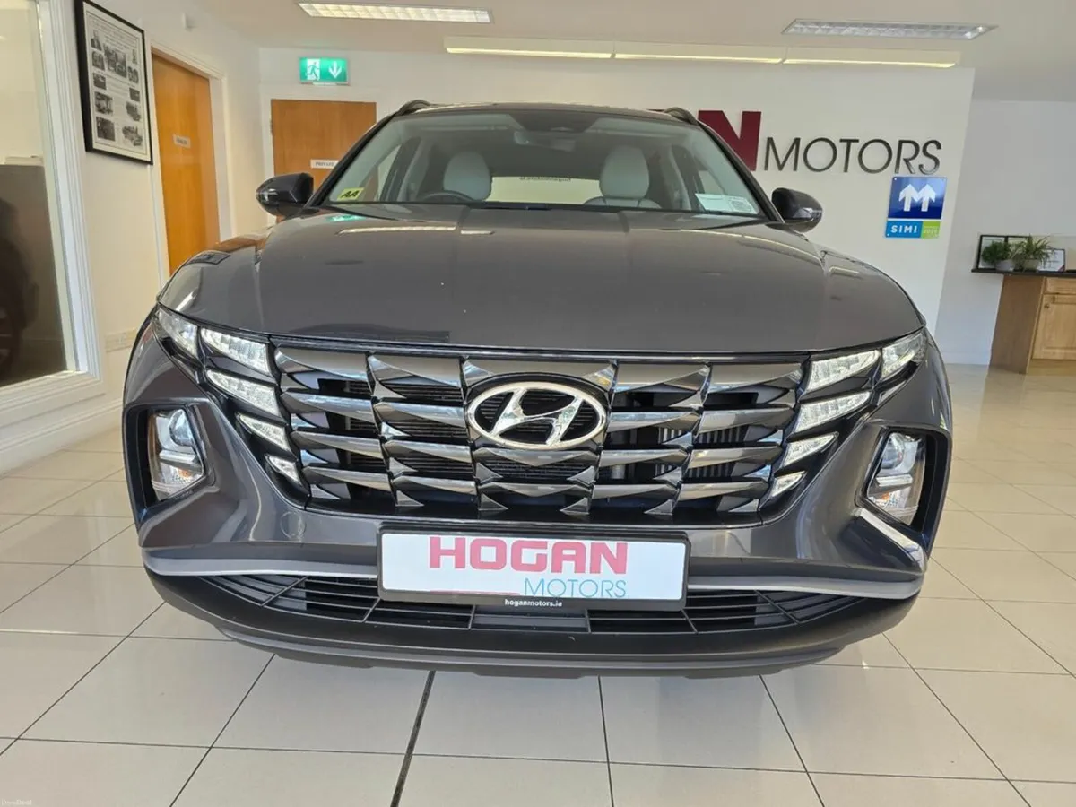 Hyundai Tucson Executive Diesel - Image 2
