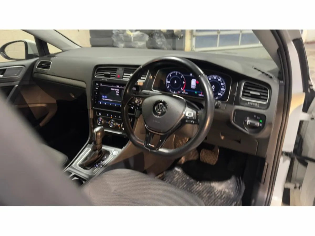 Volkswagen Golf 2.0 TDI Comfortline Meister - Image 2