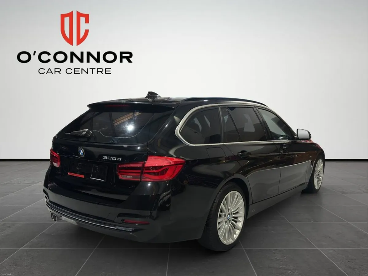 BMW 3-Series 2.0 - Image 4