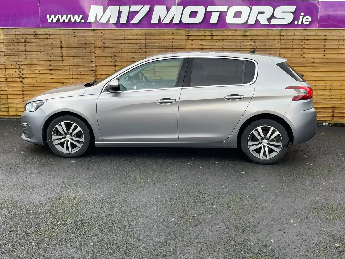 PEUGEOT 308 ALLURE! Low KMS - Image 5