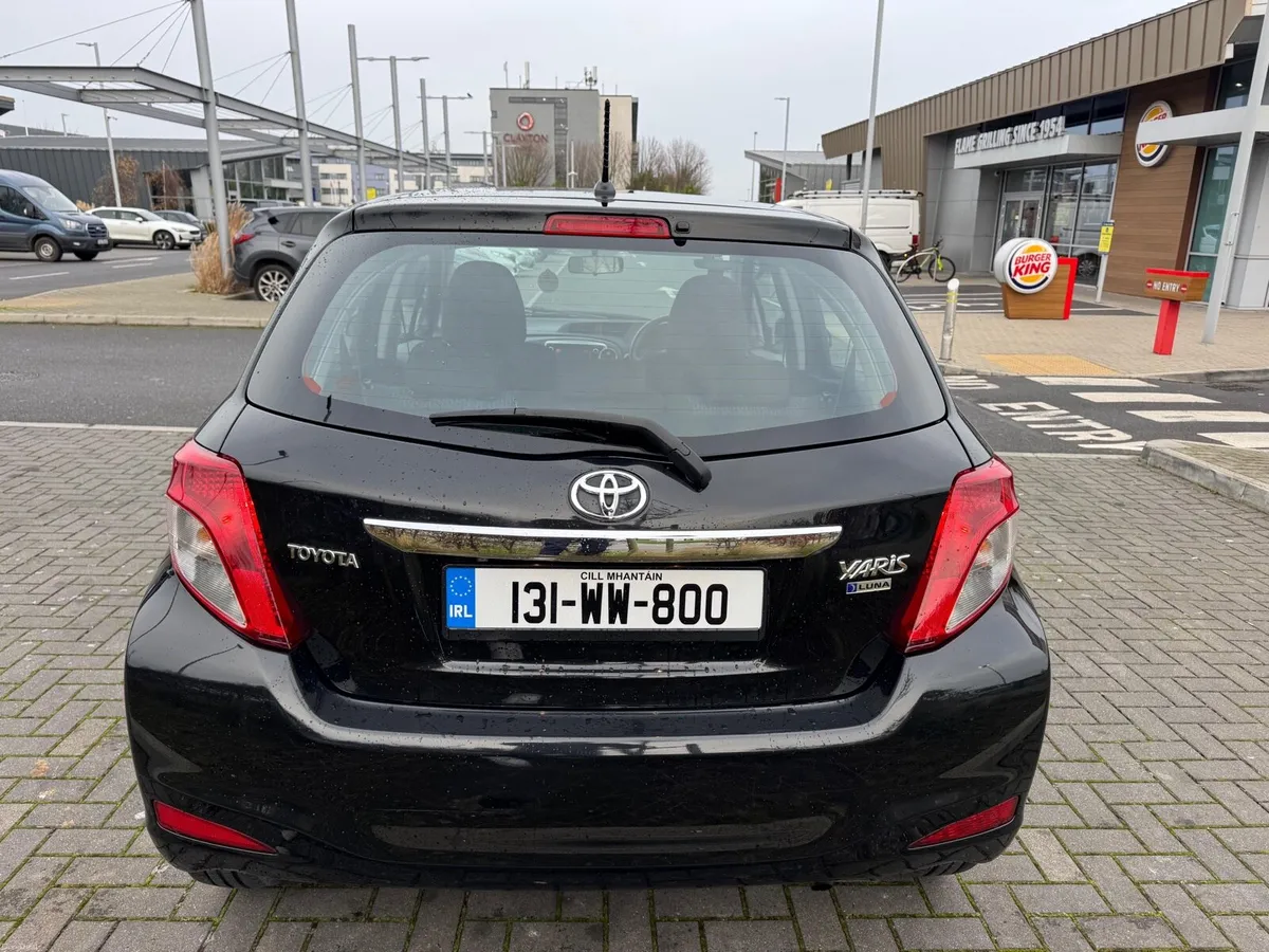 2013 Toyota Yaris Manual - Image 4