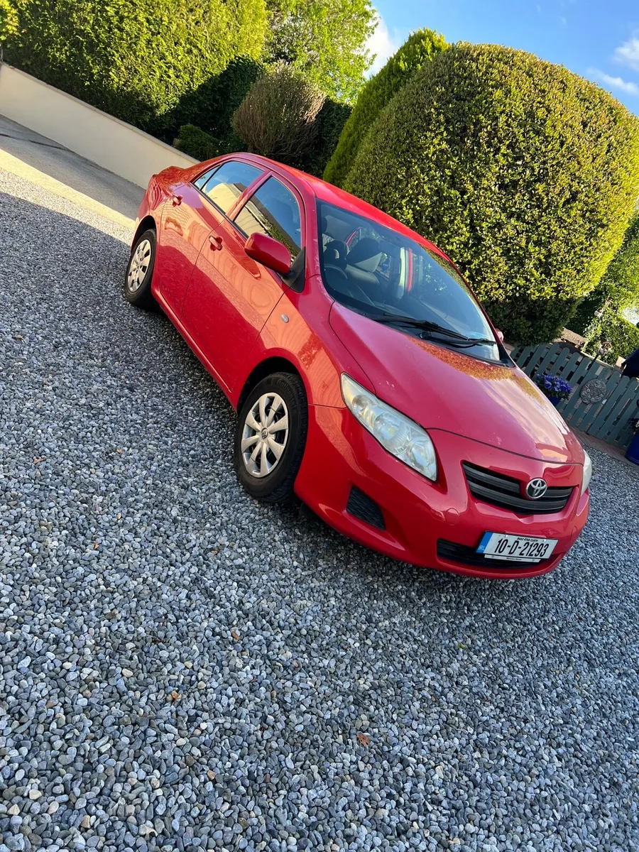 Toyota Corolla 2010 - Image 1