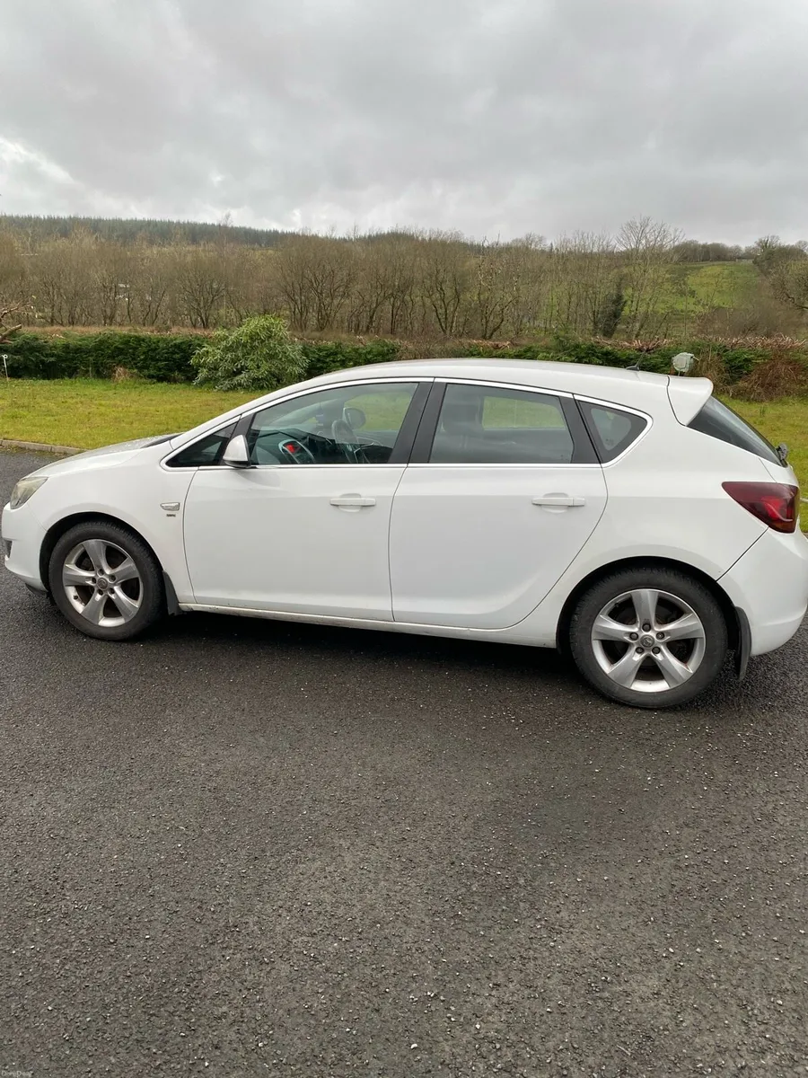 Vauxhall Astra - Image 2
