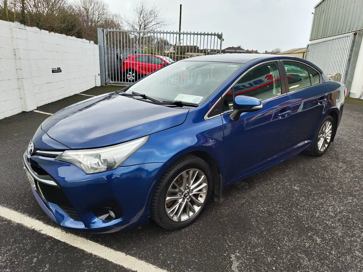 Toyota Avensis 2.0 D-4D Luna - Image 4