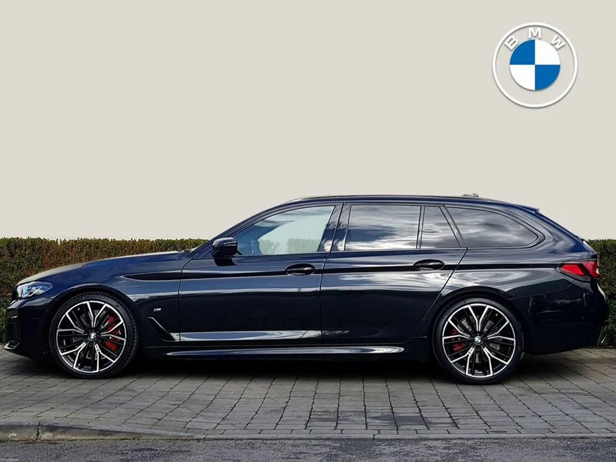 BMW 5-Series 520d M Sport Touring - Image 3