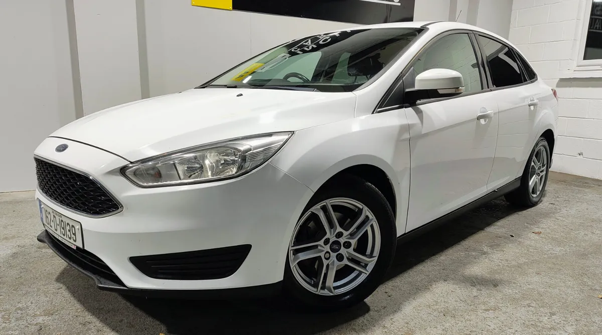 Ford Focus 2016 1.5 TDCI ZETEC SPEC AA WARRANTY - Image 2