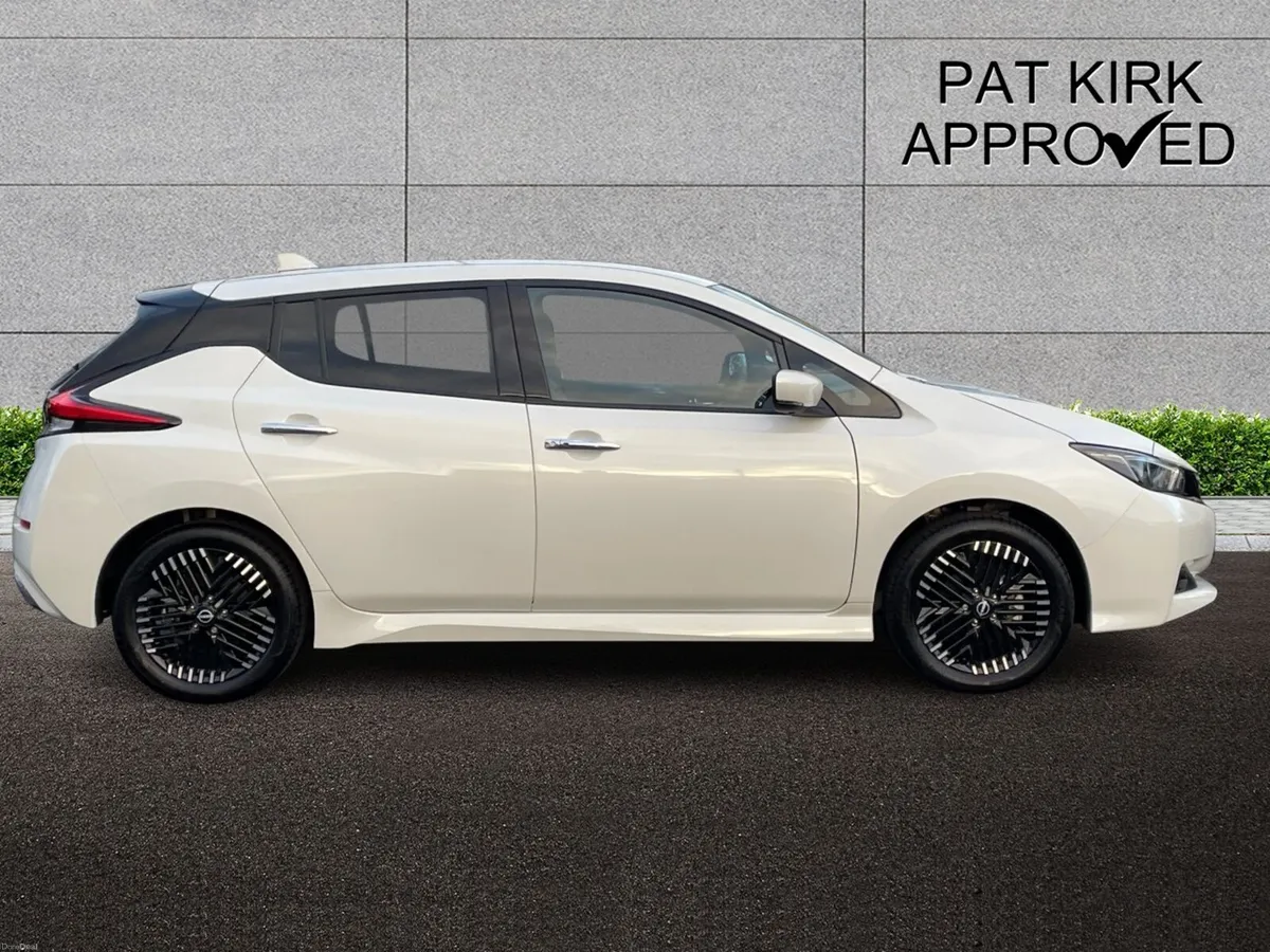 Nissan LEAF Leaf Hatchback Tekna - Image 3