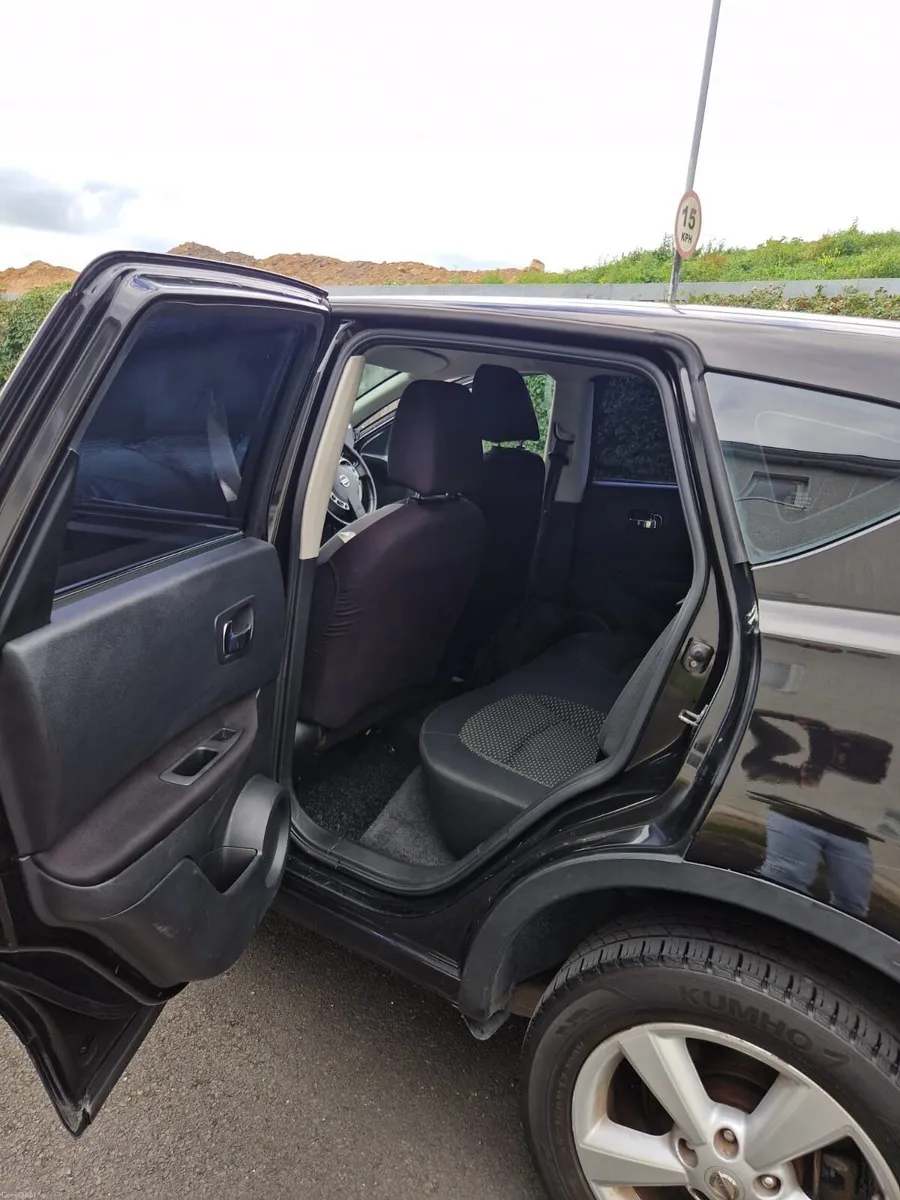 Nissan Qashqai 2010 - Image 2