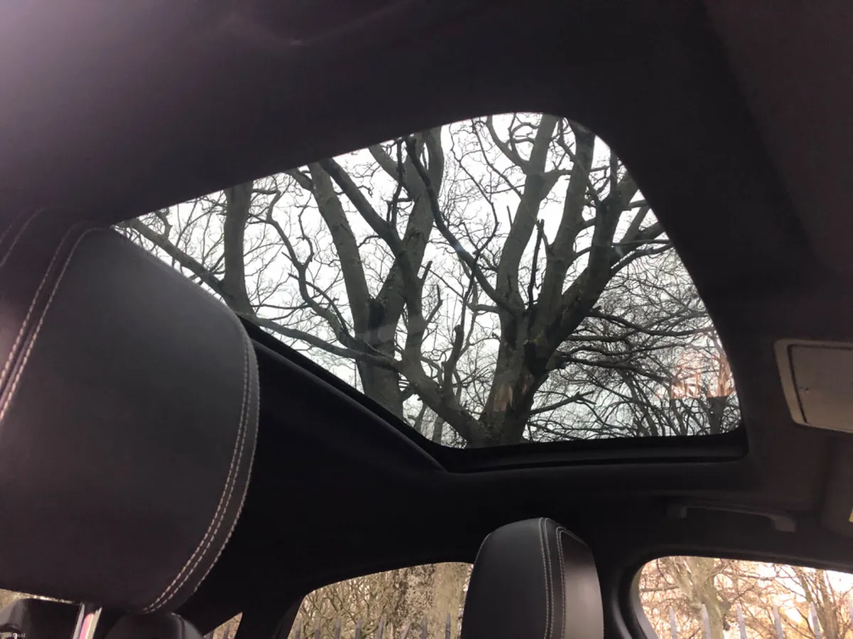 2016 JAGUAR XF R SPORT LEATHER - Image 4