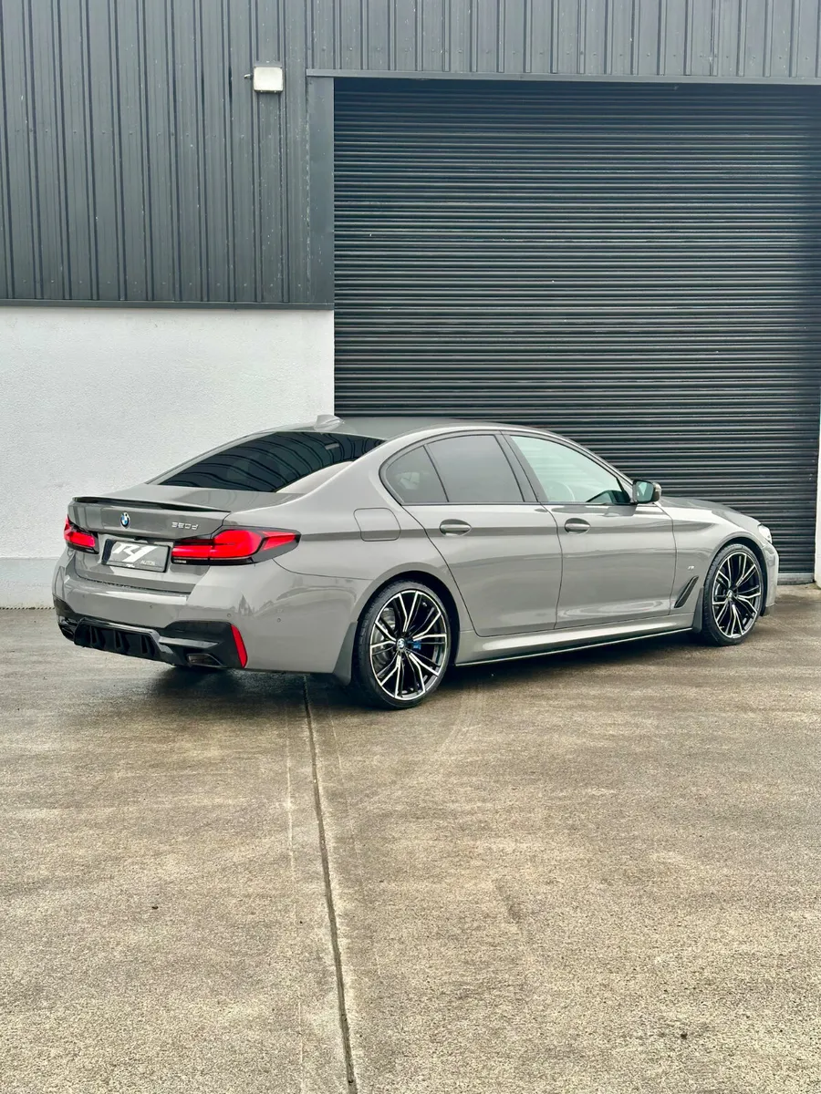 2021 BMW 520D MSPORT MPERFORMANCE - Image 2