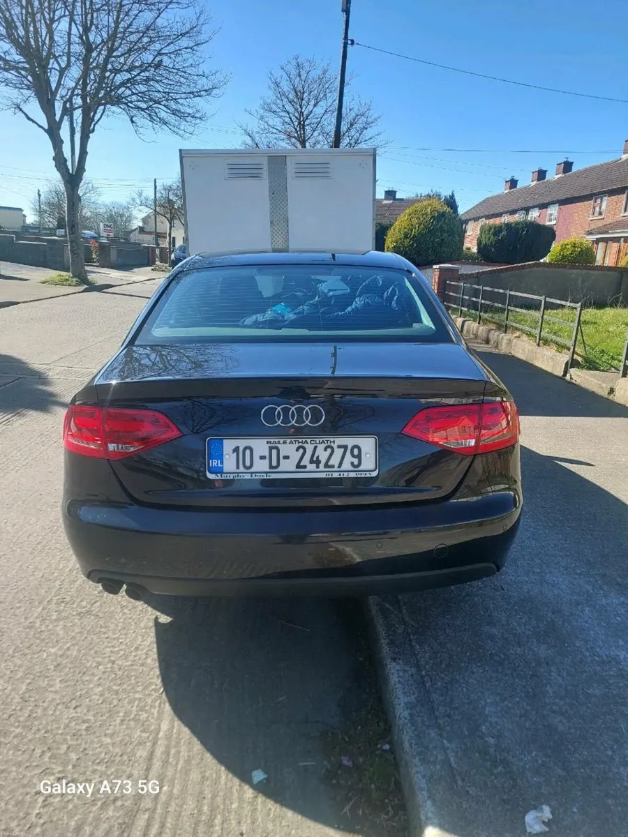 2010 Audi  A4 2.0 Diesel - Image 2