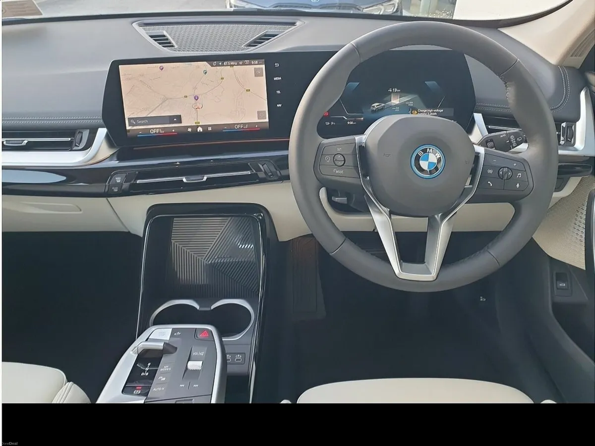 BMW iX1 iX1 eDrive20 xLine - Image 5