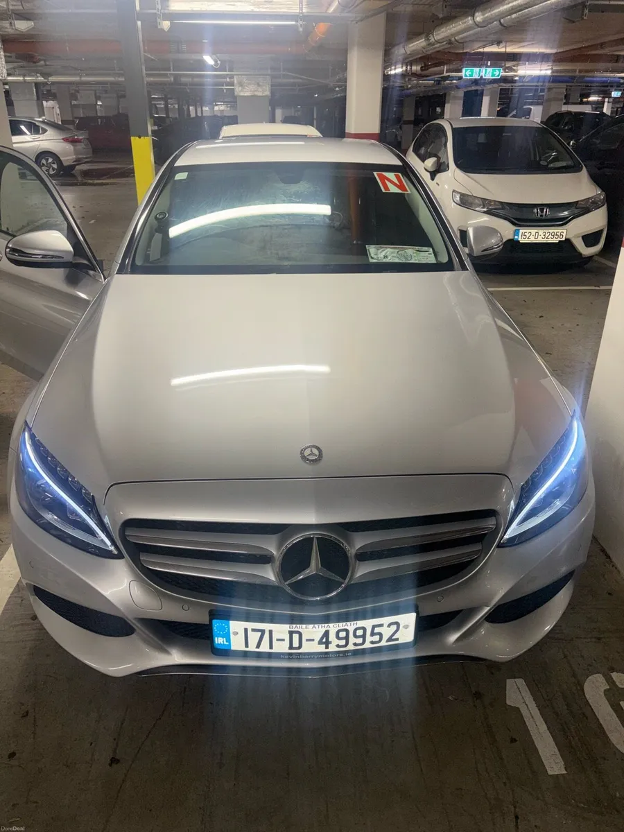 Mercedes-Benz C Class Petrol Plug-in. Low mileage - Image 1