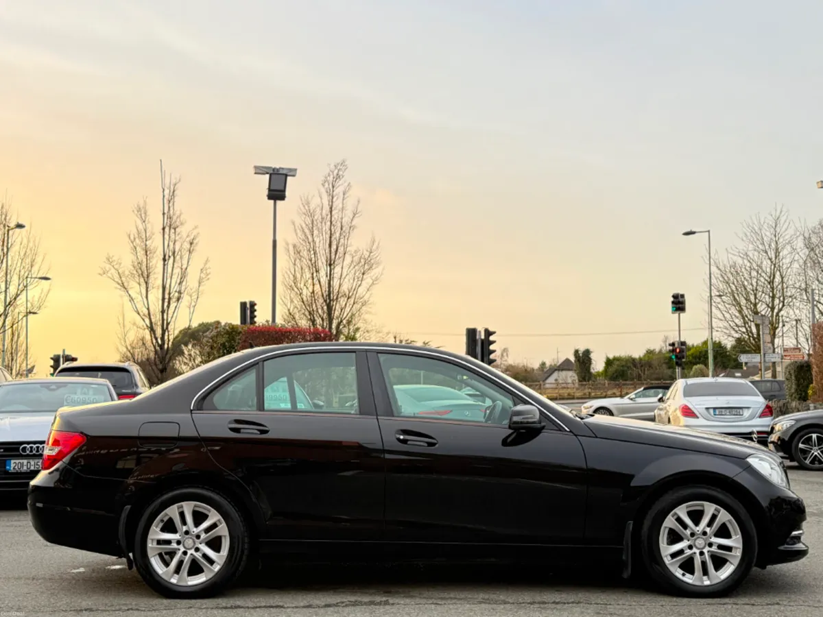 Mercedes-Benz C-Class C220 CDI BE EXECUTIVE SE *LE - Image 4