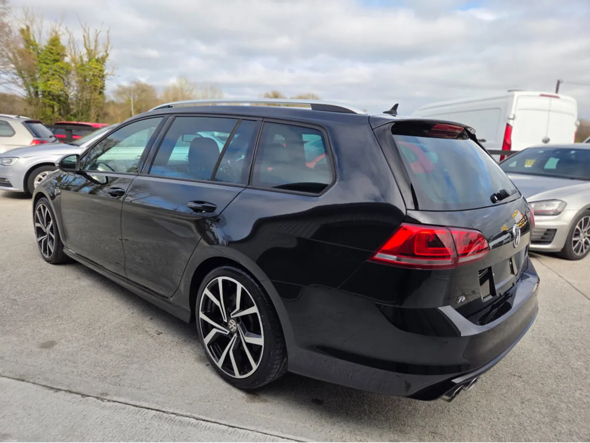 Volkswagen Golf R 2.0 TSI Variant - Image 6