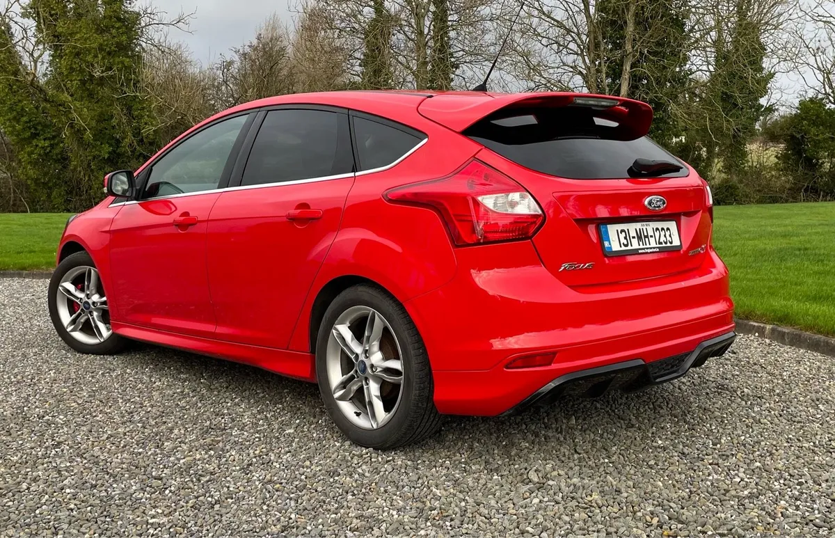 Ford Focus - Image 2