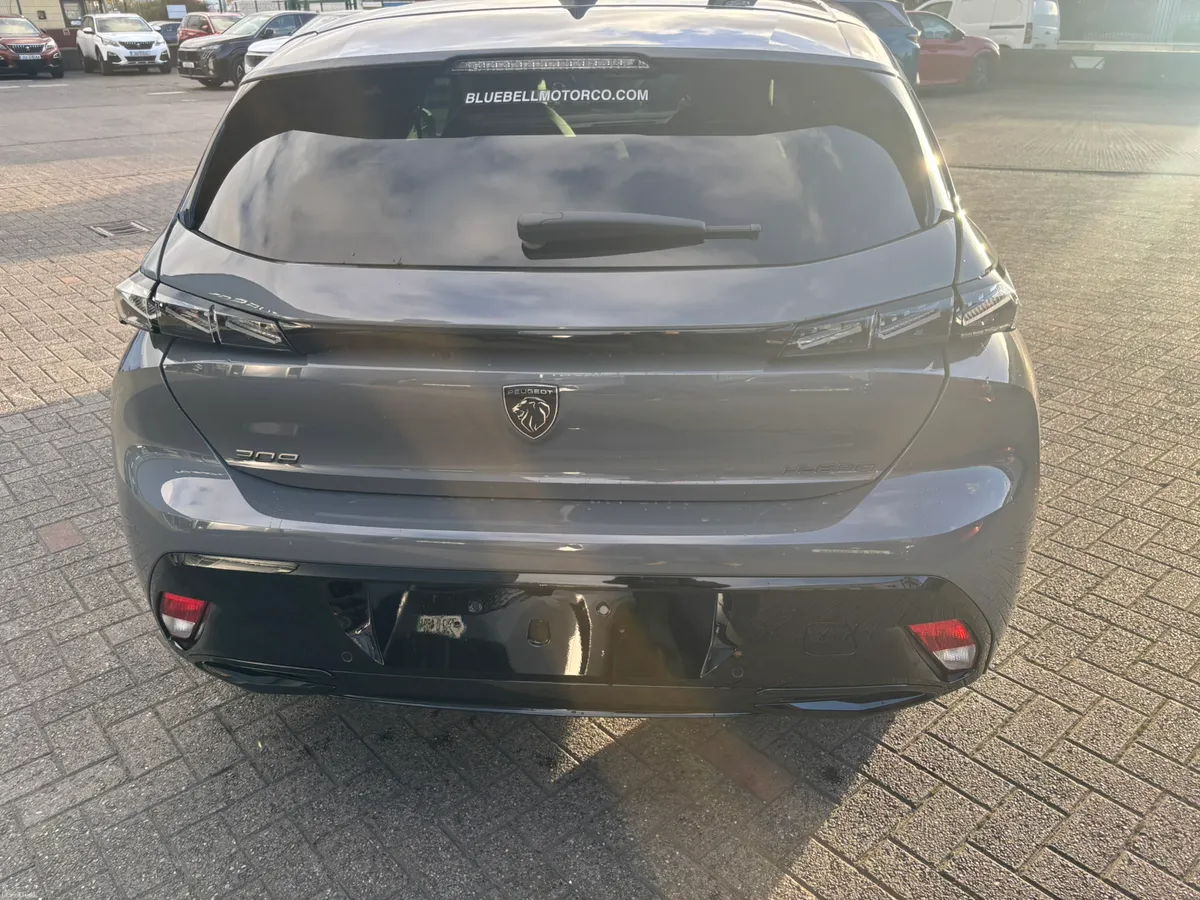 All new Peugeot 308 Allure Hybrid - Image 5