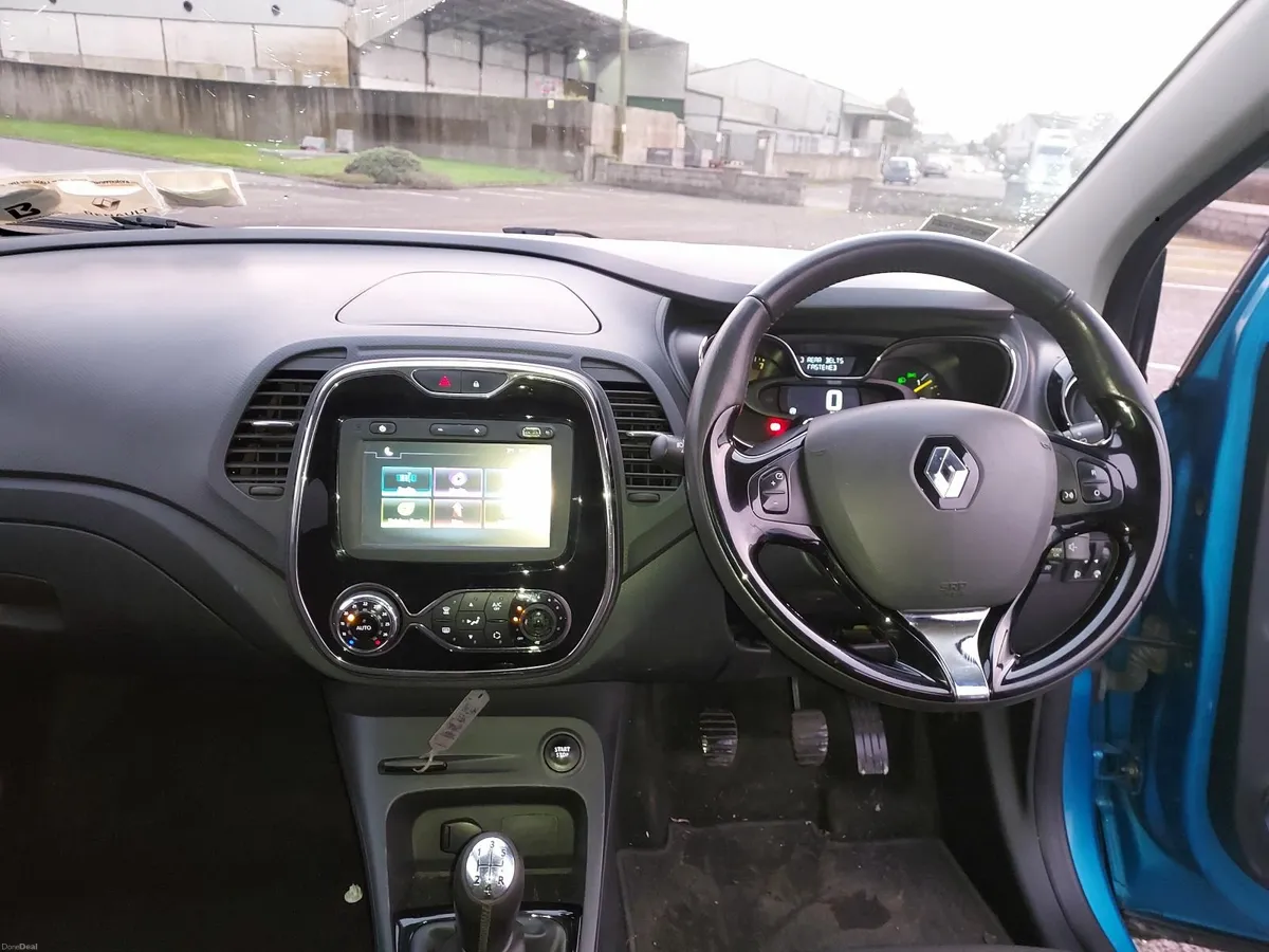 Renault Captur 2016 - Image 1