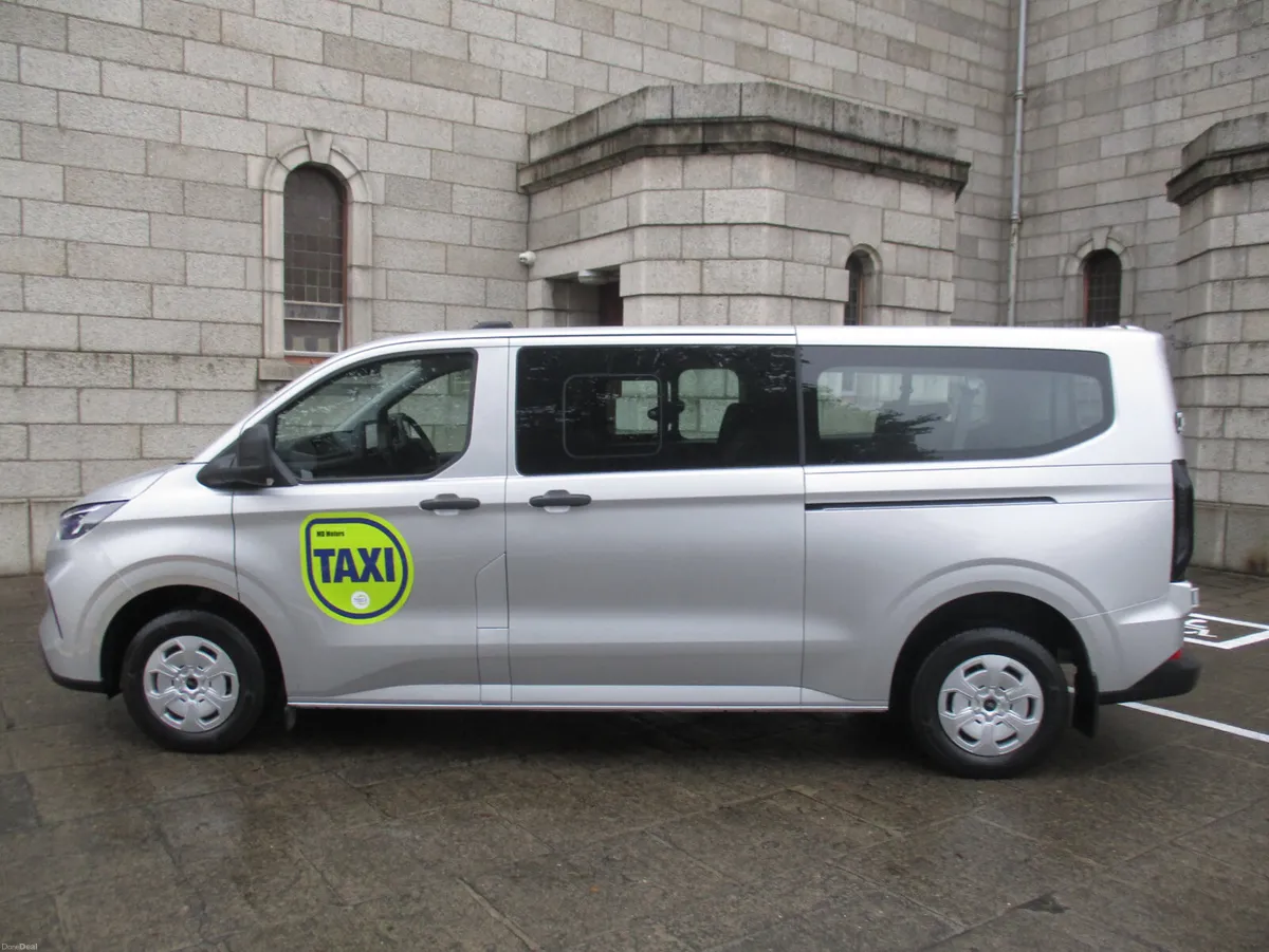 W/C ACCESSIBLE FORD TRANSIT LWB AUTO 2.0TD 9 SEAT - Image 4