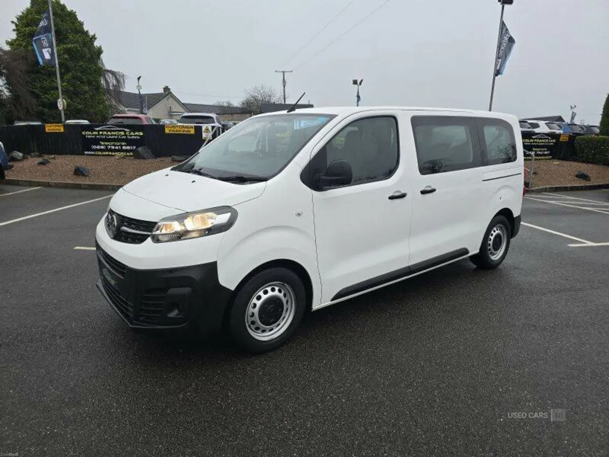 Vauxhall Vivaro Edition M - Image 2