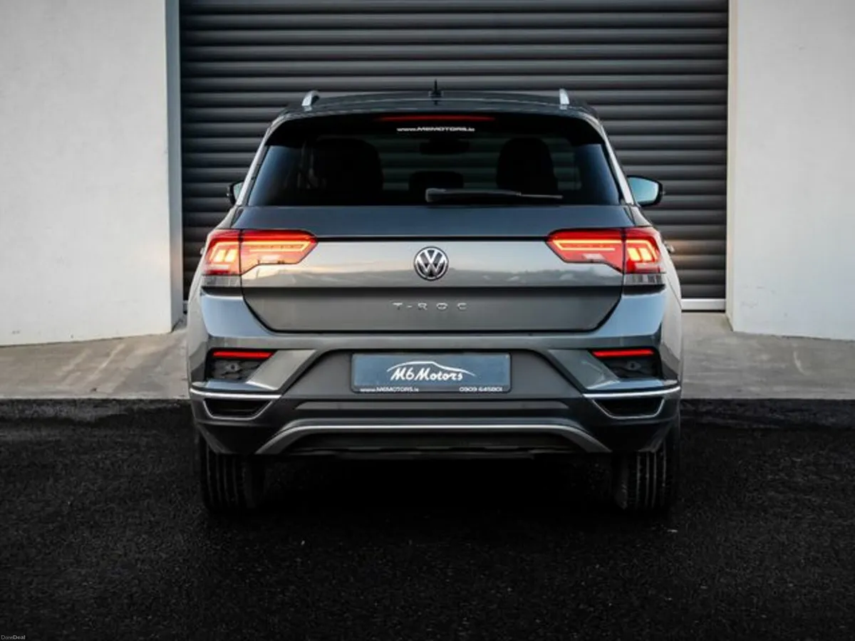 Volkswagen T-Roc Design 1.5 TSI M6F 150HP 5DR - Image 4