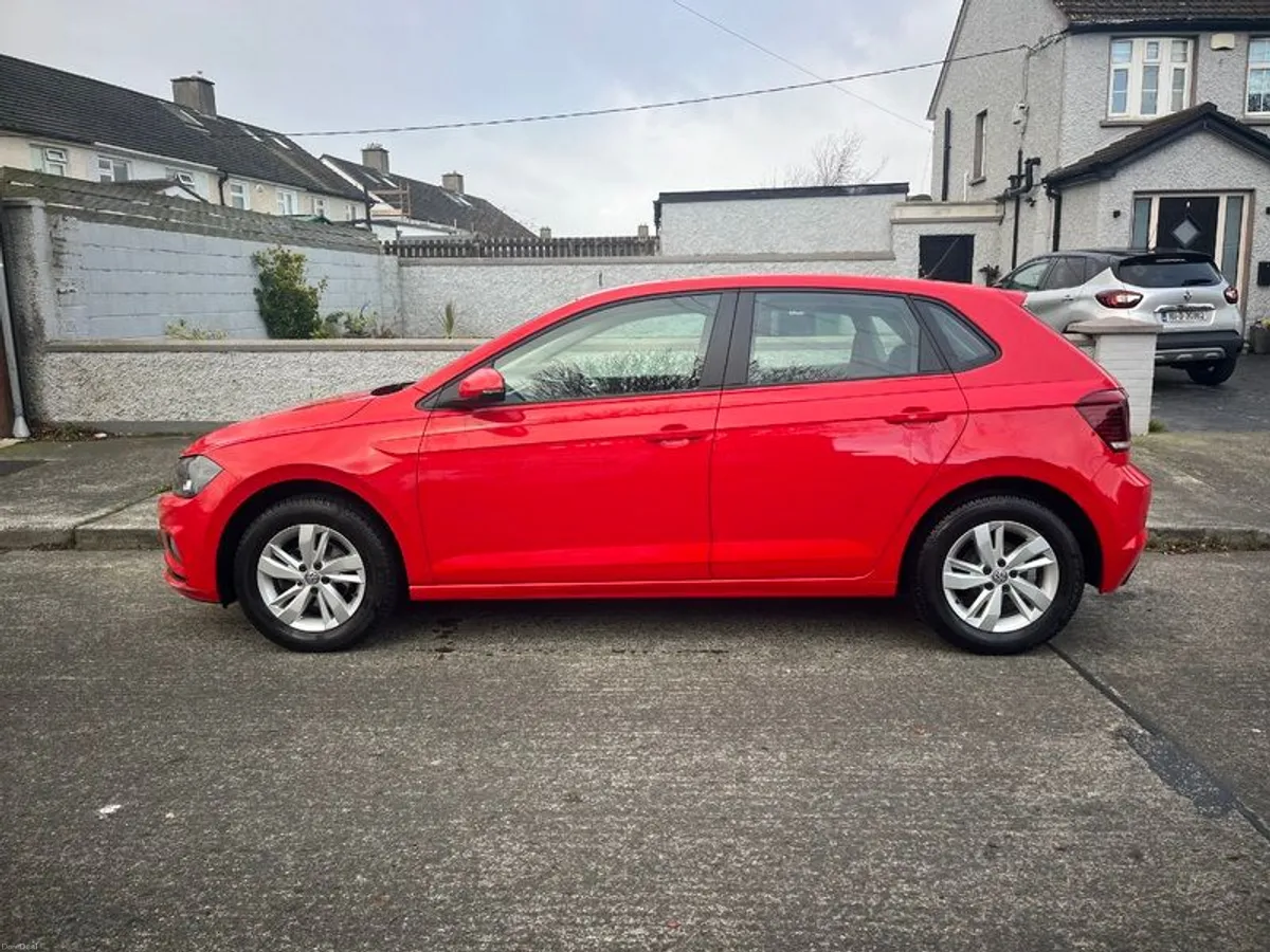 2021 Volkswagen Polo - Image 2