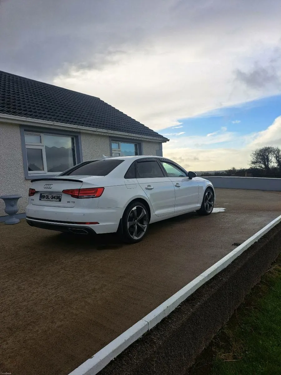 2019 Audi A4 S Line - Image 4