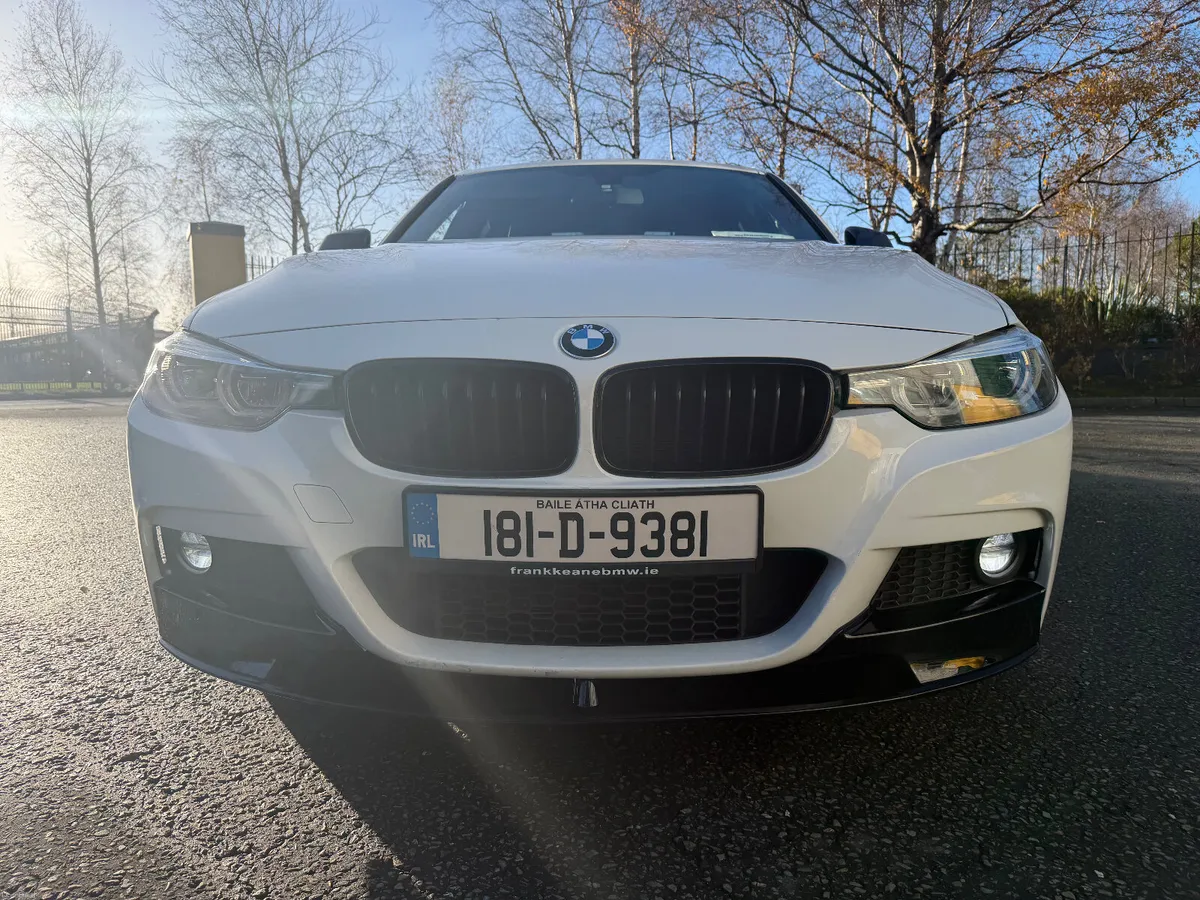 BMW 320i MSPORT Shadow Edition High Spec - Image 2