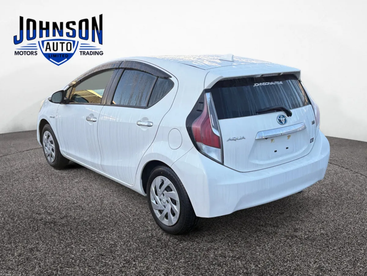 Toyota Aqua 1.5 Hybrid Self Charging - Image 4