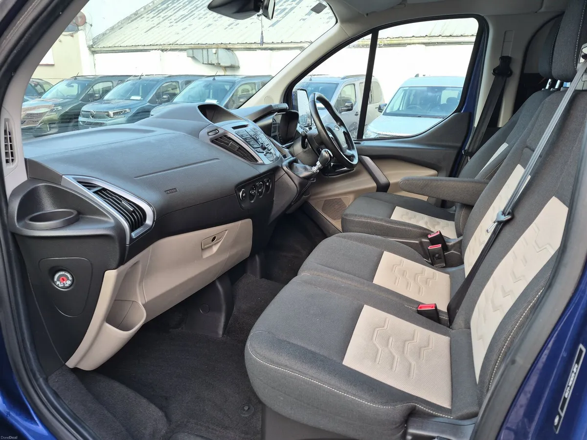 Ford Tourneo Custom Wheelchair Access - Image 3