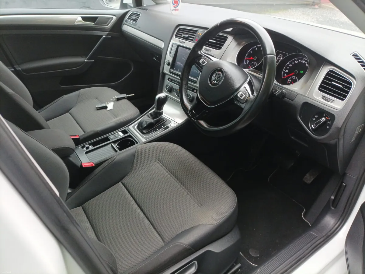 VW Golf Comfortline Plus 1.2 TSI Automatic, 2017 - Image 4