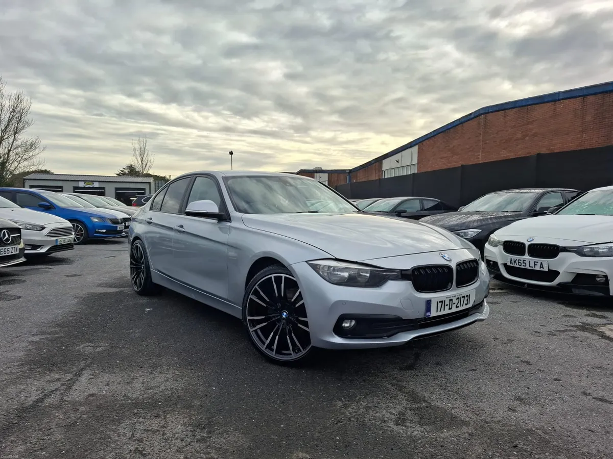 2017 bmw 318 SE automatic - Image 2