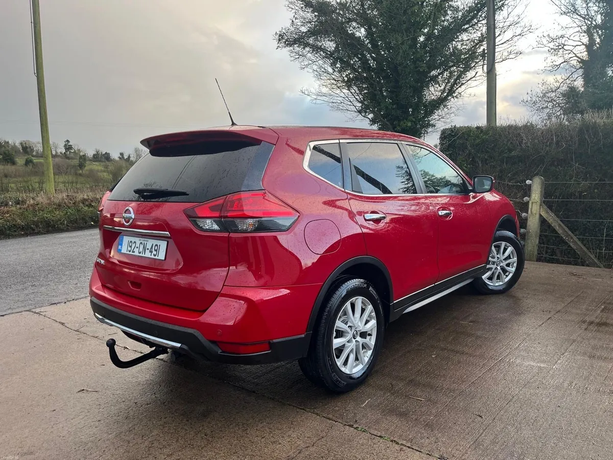 Nissan X-Trial 7 seater - Image 4